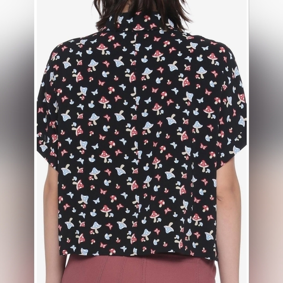 Hot Topic Mushroom Butterfly Woven Button-Up Top Size XL - Picture 2 of 6